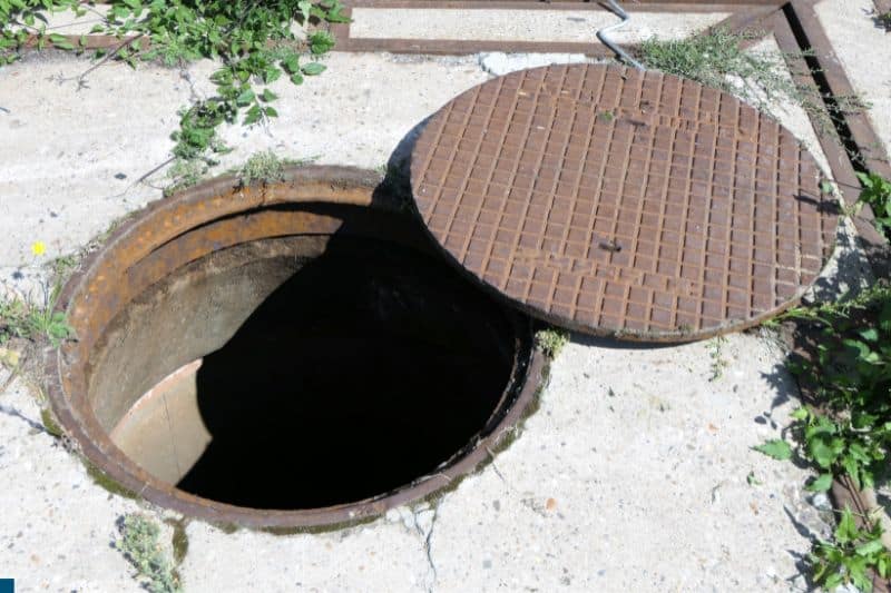 manhole-cover-in-open