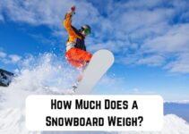 How Much Does a Snowboard & Other Ski Equipment Weigh?