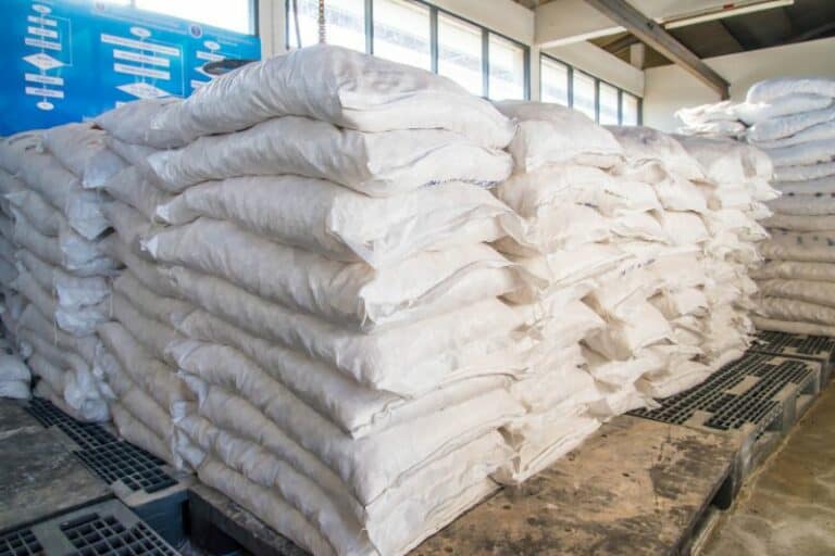 How Much Does a Bale of Cotton Weigh? (Answer Inside) Measuringly