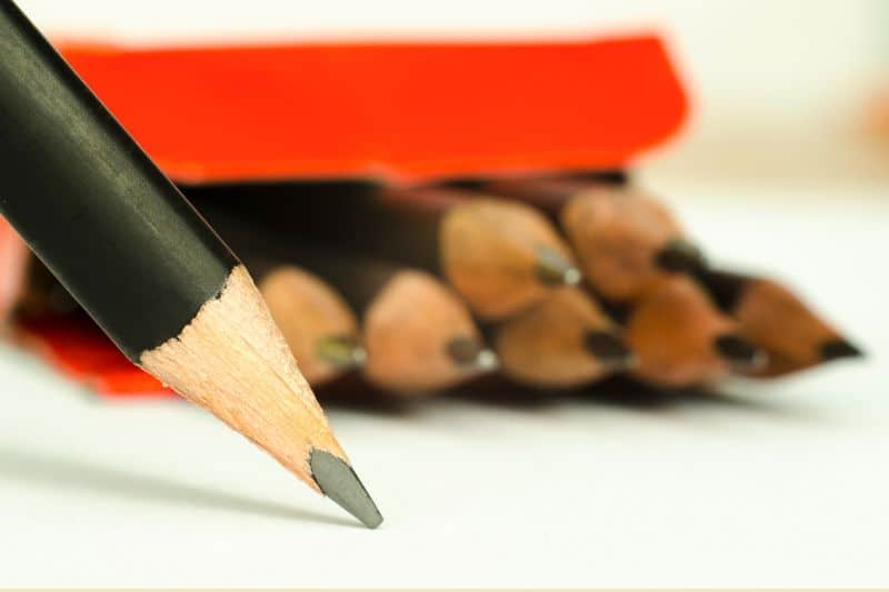 How Much Does a Pencil Weigh? (Standard, Mechanical & Colored