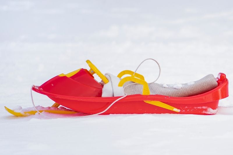 How Much Does a Sled Weigh? (Detailed Guide) Measuringly