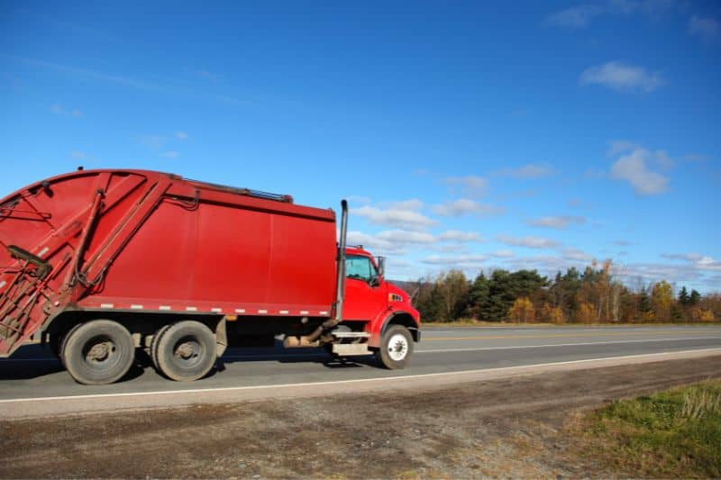 How Much is 50 Tons? 15 Common Comparisons (+Pics) Measuringly